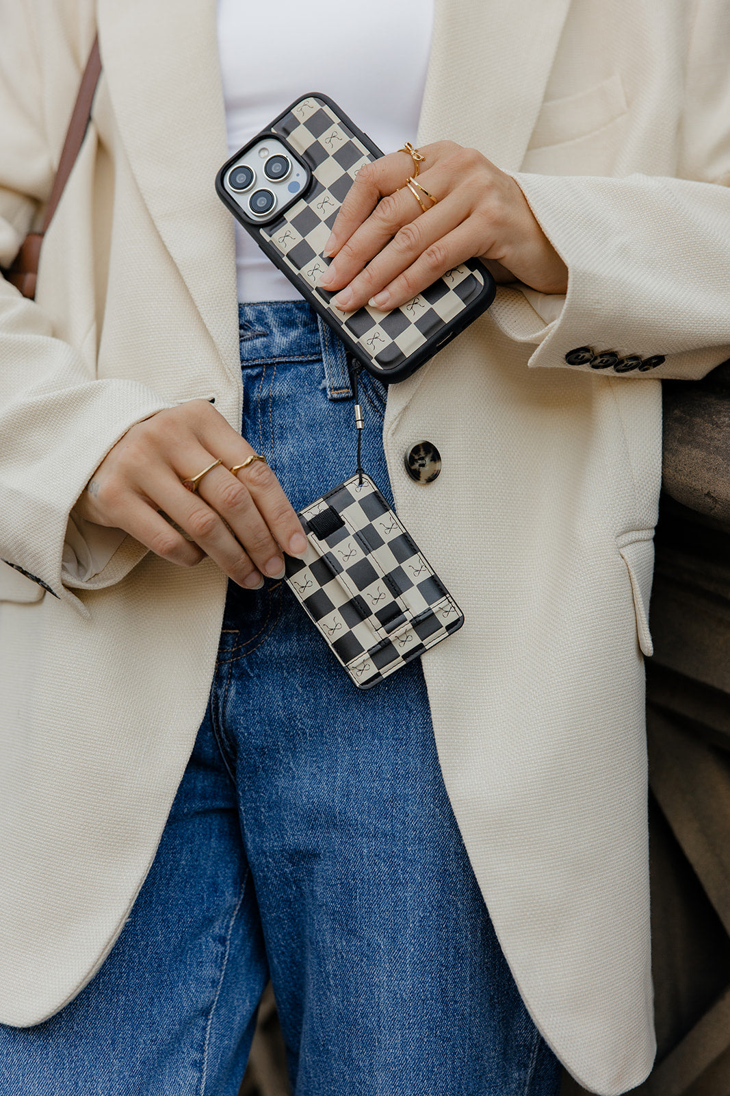 Bow Noir Magnetic Case - Buttercup Lynne Boutique