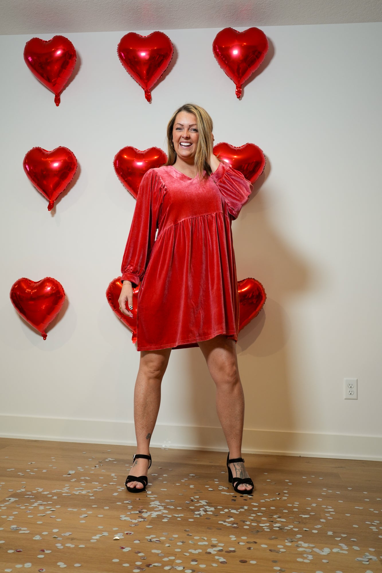 Pretty Little Thing V-Neck Velvet Dress - Buttercup Lynne Boutique