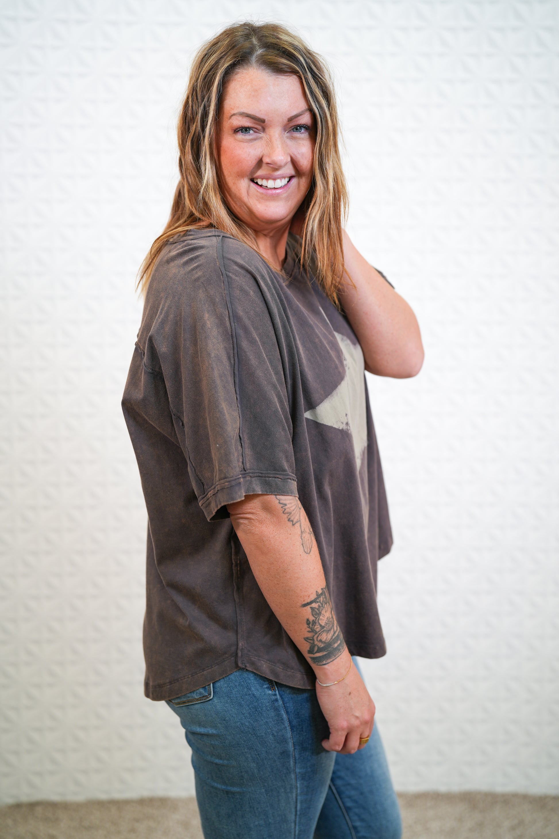 Star Mineral Washed Top - Regular and Plus - Buttercup Lynne Boutique