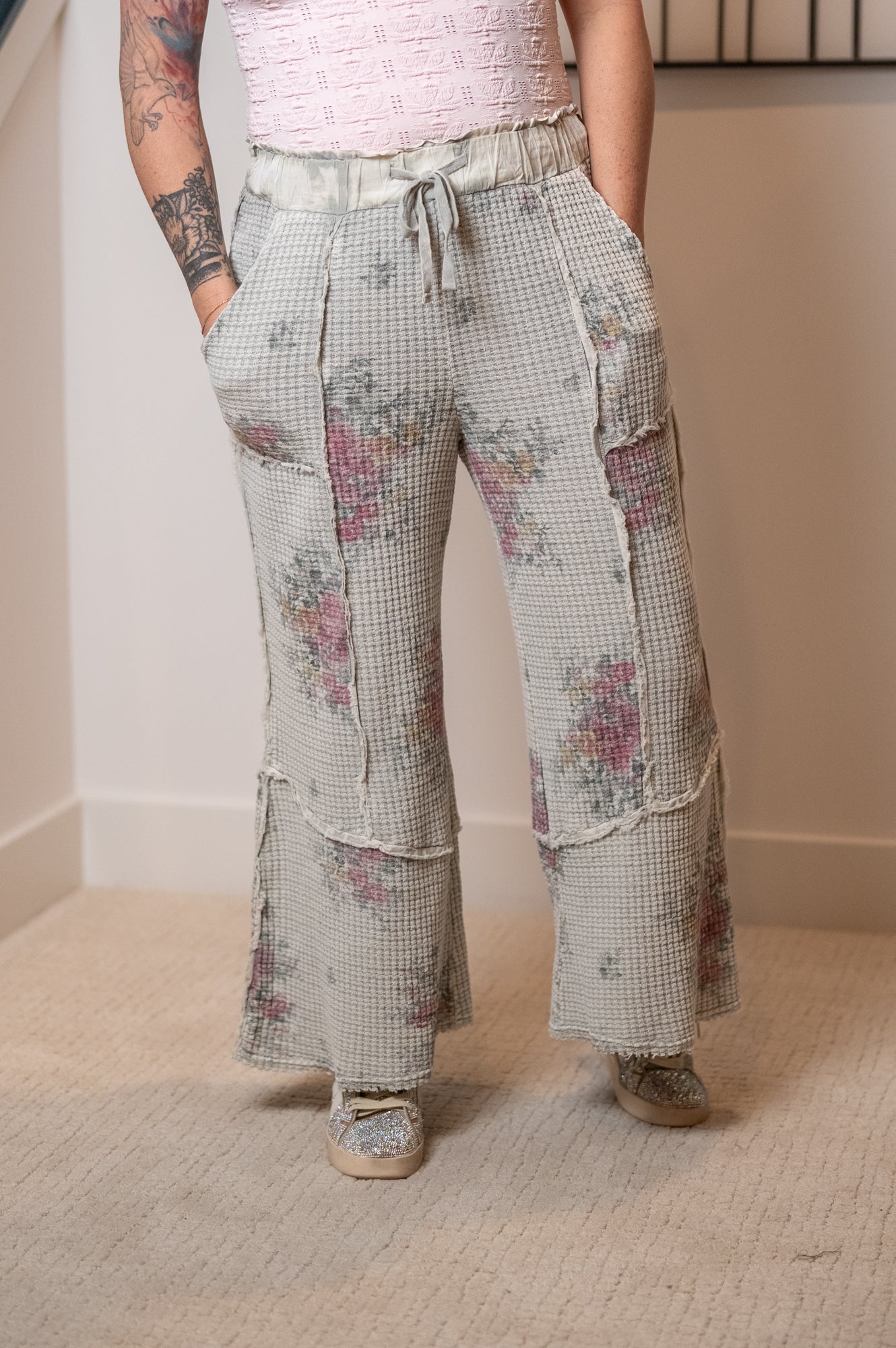 Soft Meadow Ash Floral Waffle Pants – Easel
