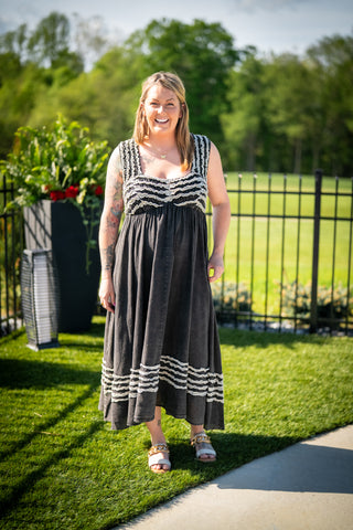 The Sunday Breeze Midi Dress - Buttercup Lynne Boutique
