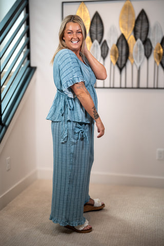 Coastal Breeze Gauze Tie Top Easel