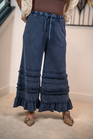 Midnight Ruffle Wide Leg Cropped Pants – Easel