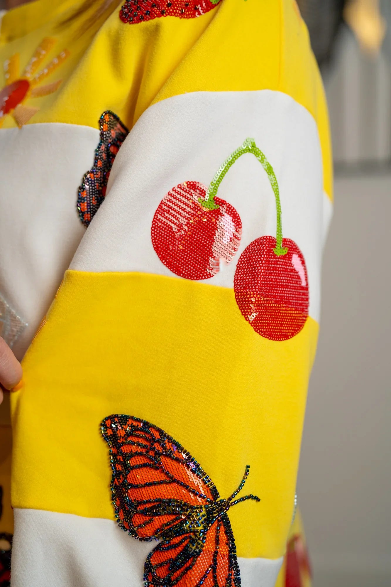 Queen of Sparkles Yellow & White Checkered Summer Icons Sweatshirt