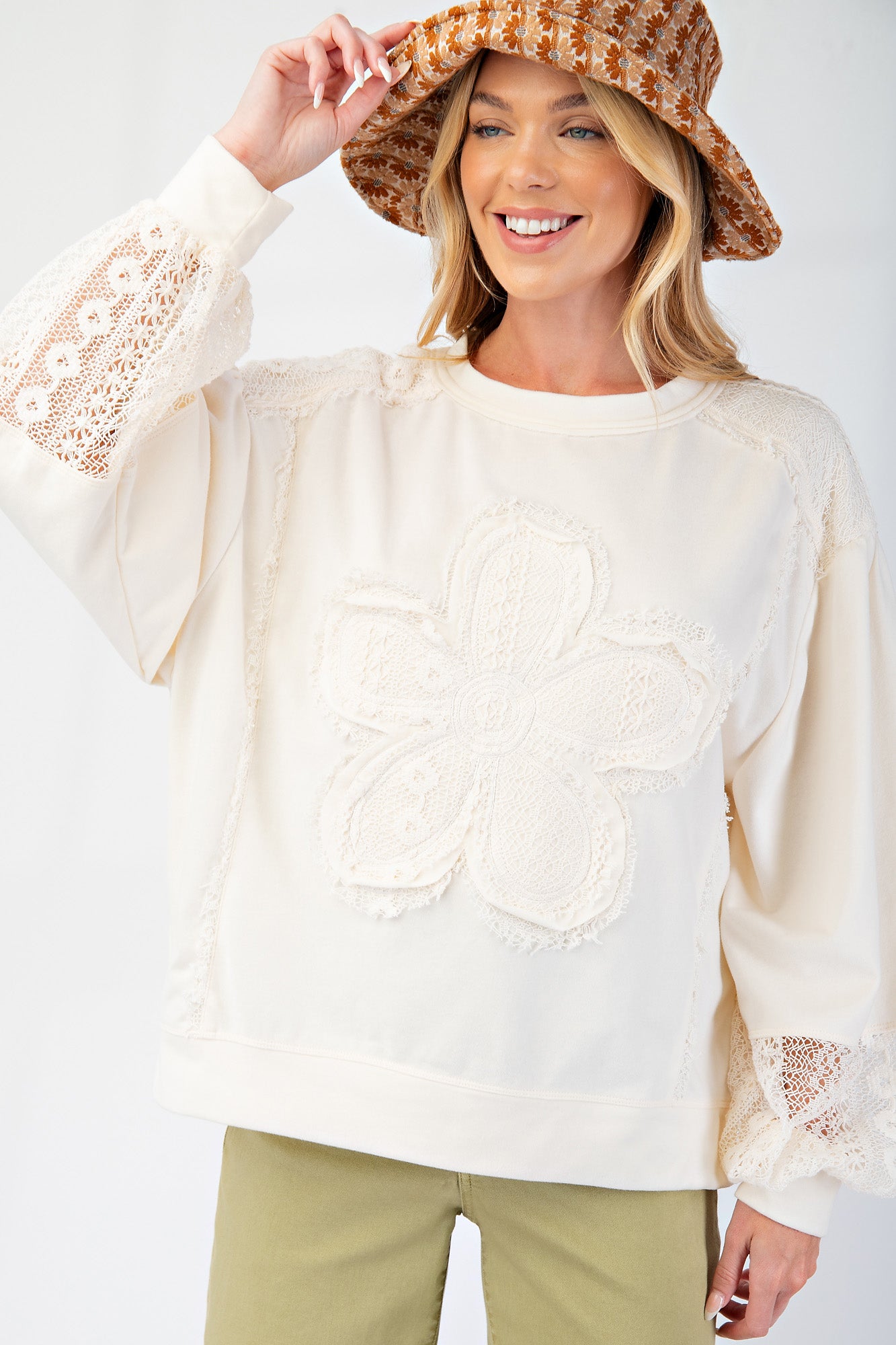 Innocent Days Daisy Patch Pullover - Buttercup Lynne Boutique