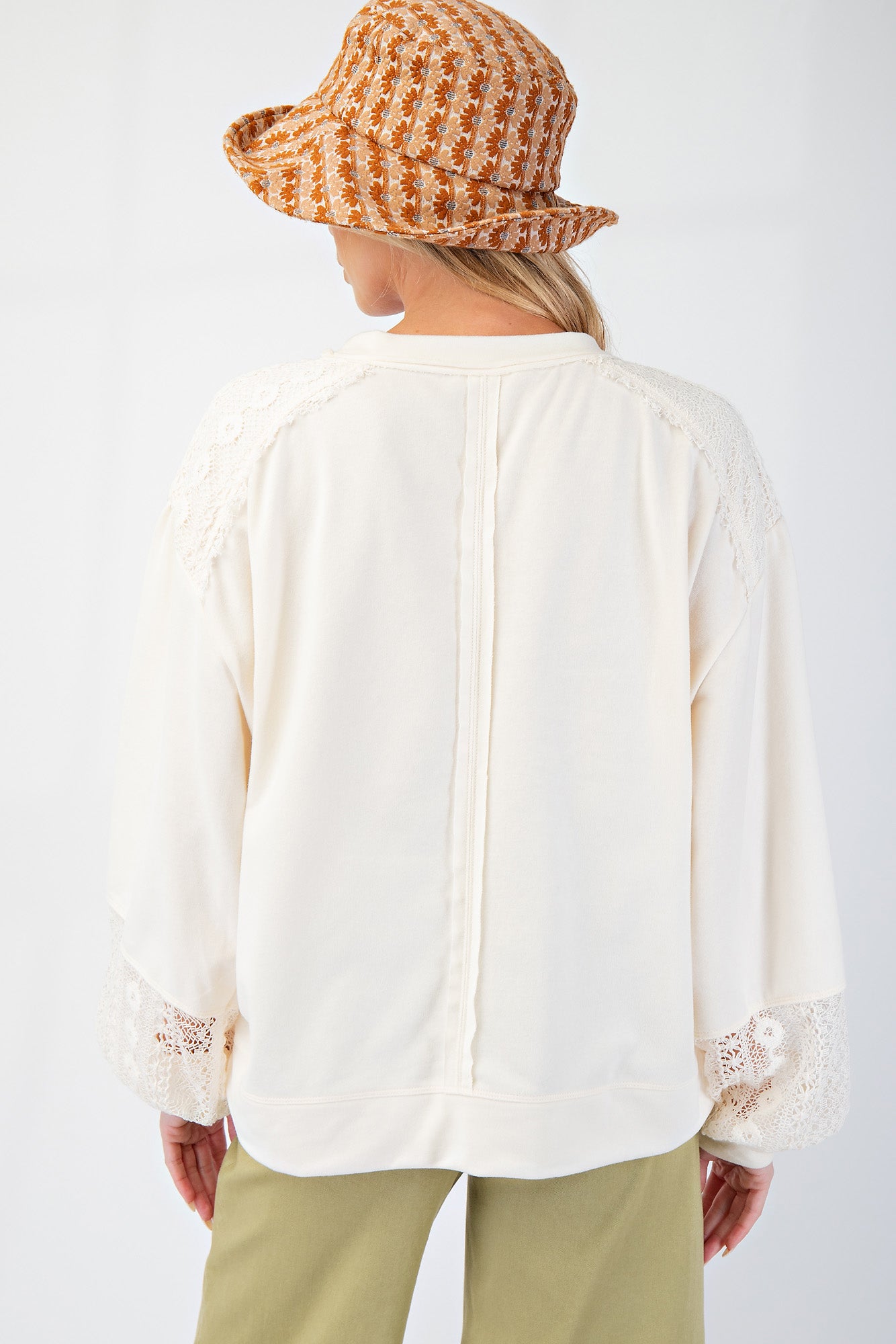 Innocent Days Daisy Patch Pullover - Buttercup Lynne Boutique