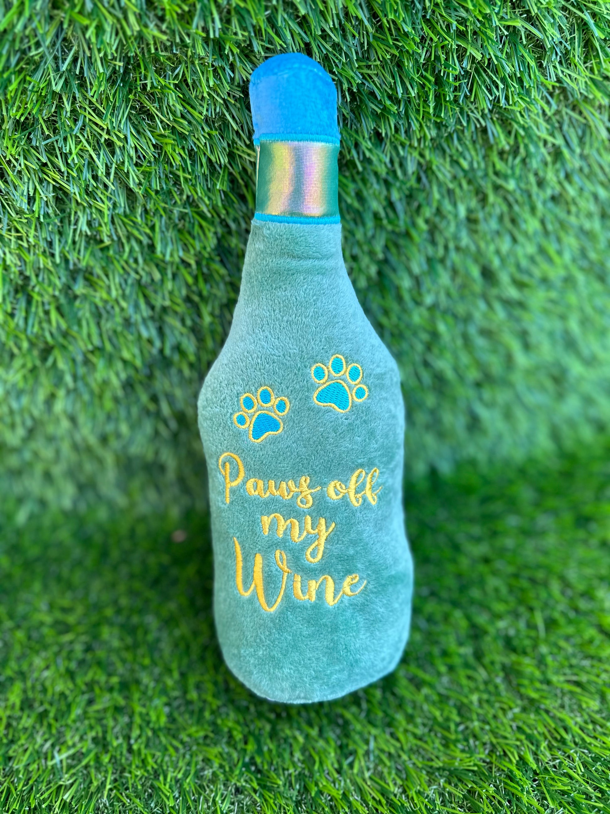 Pawfoot Chardognay Wine - Buttercup Lynne Boutique
