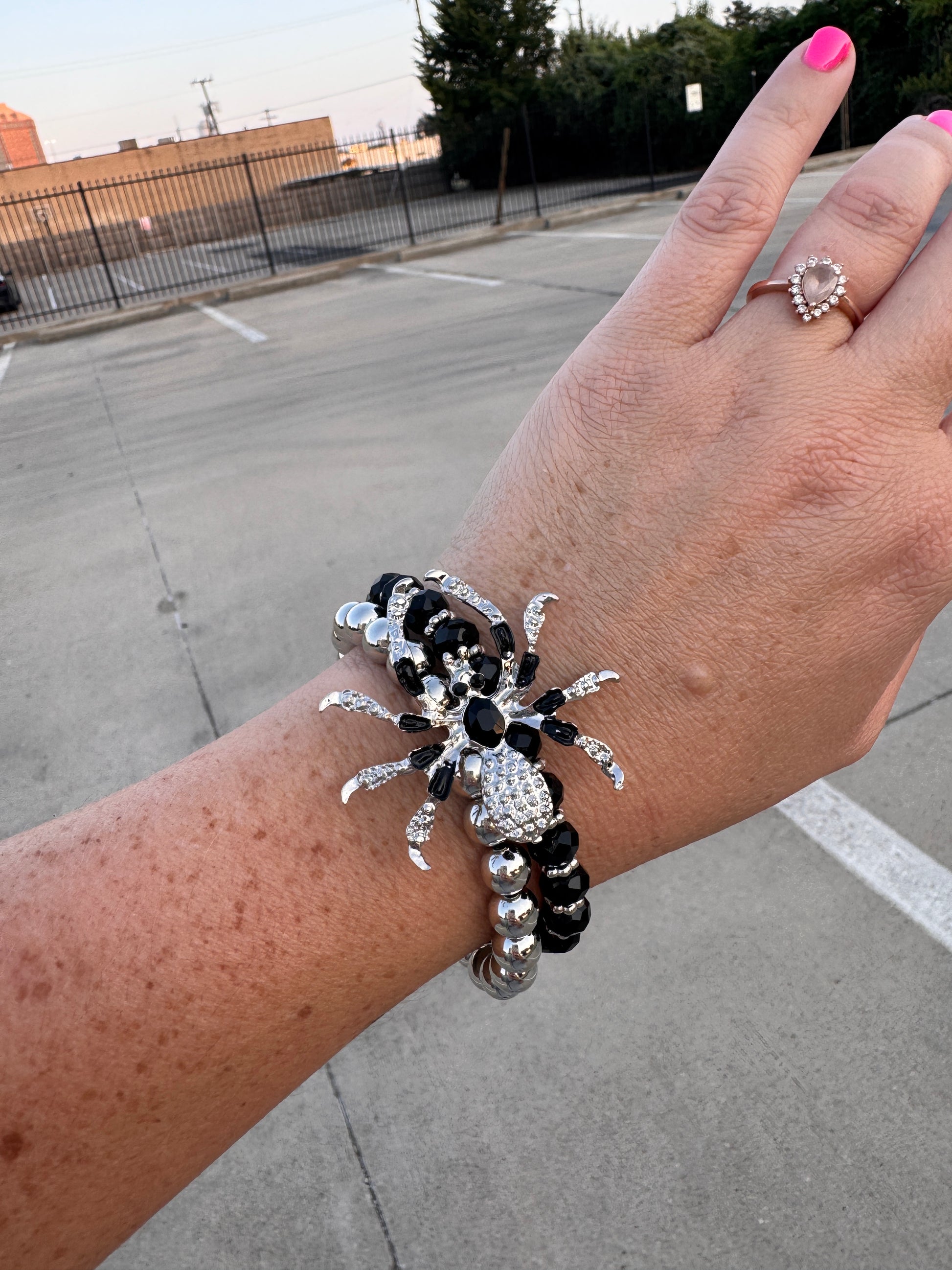Spider Glass Beaded Bracelet - Buttercup Lynne Boutique