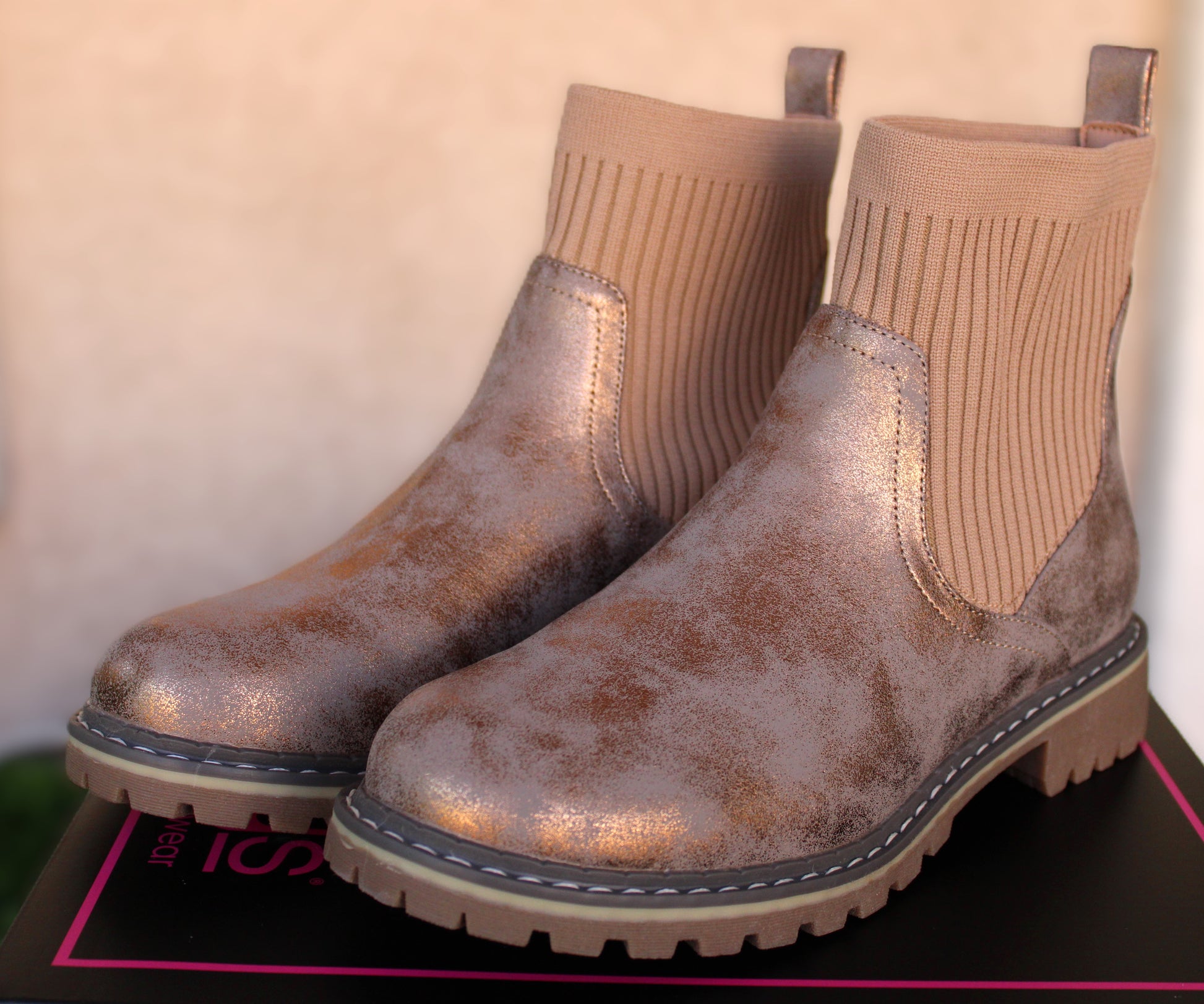 Corkys Cabin Fever Boots - Buttercup Lynne Boutique
